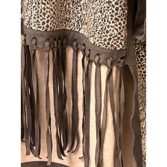 Tyler Boe Fringed Poncho Sweater M/L Gray Cashmere Blend Knit - Picture 11 of 11